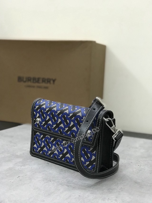 Burberry專櫃新款精巧斜背包 巴寶莉品牌Horseferry印花女士肩背包 yxb1163